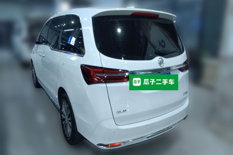 别克GL8 2023款 陆上公务舱 智享型车身外观5