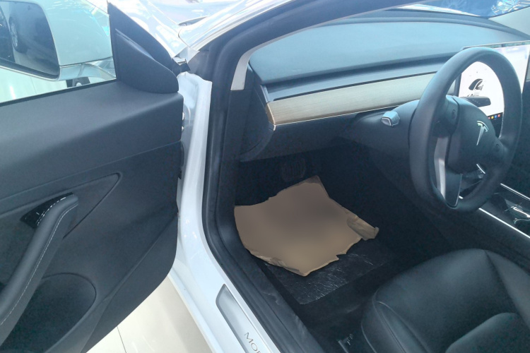 特斯拉 Model 3 2020款 改款 标准续航后驱升级版中控内饰20