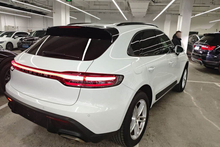 保时捷 2024款 Macan 2.0T车身外观7