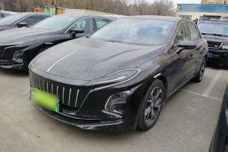 红旗E-QM5 2023款 基础出行版