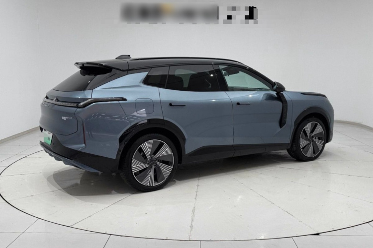 领克08 EM-P 2025款 220km 四驱性能Halo车身外观6005