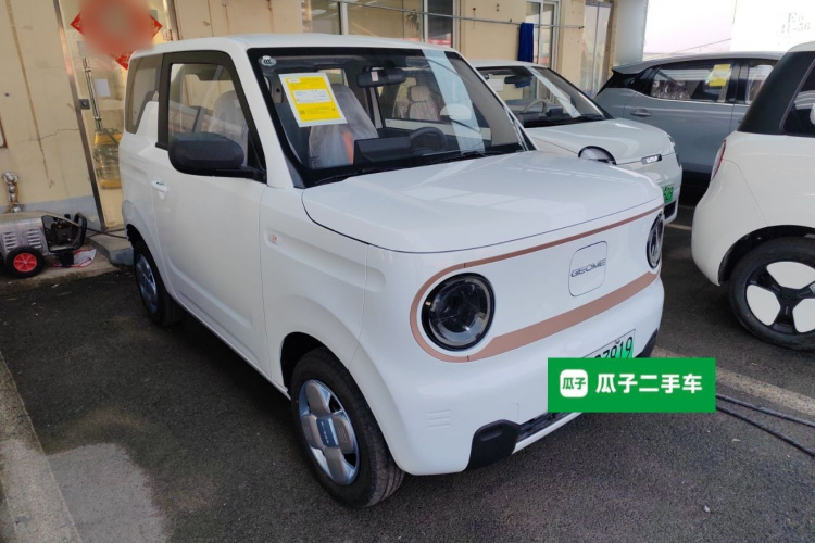吉利银河 2024款 熊猫mini 200km 耐力熊车身外观3