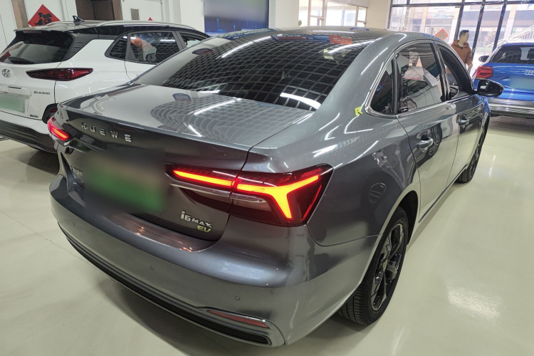 荣威i6 MAX新能源 2022款 EV 500天幕旗舰版车身外观7