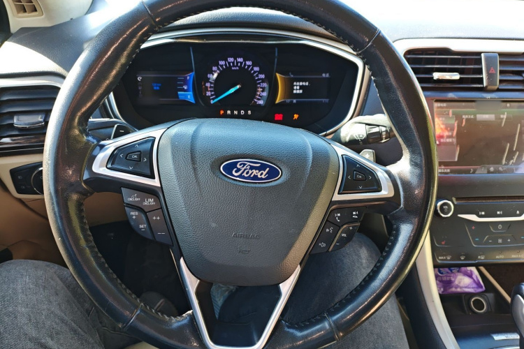 福特 蒙迪欧 2013款 2.0L GTDi200豪华型局部细节13