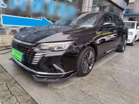 东风风神 奕炫MAX 2021款 1.5T 超炫潮爸版