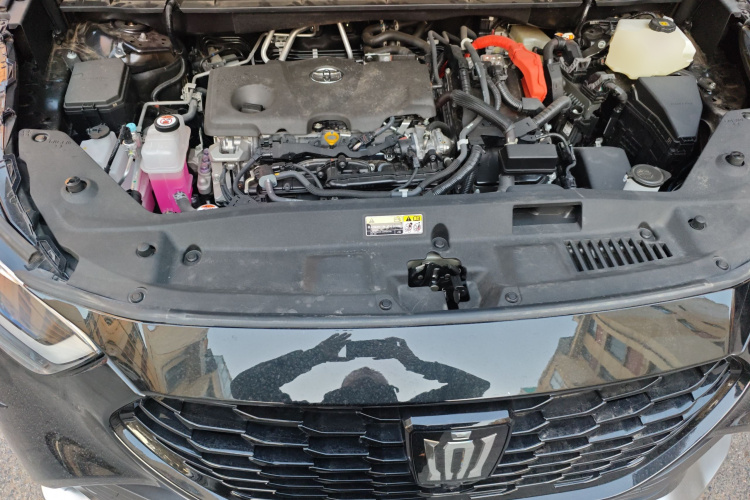 丰田 皇冠陆放 2024款 2.5L HEV四驱旗舰版局部细节24