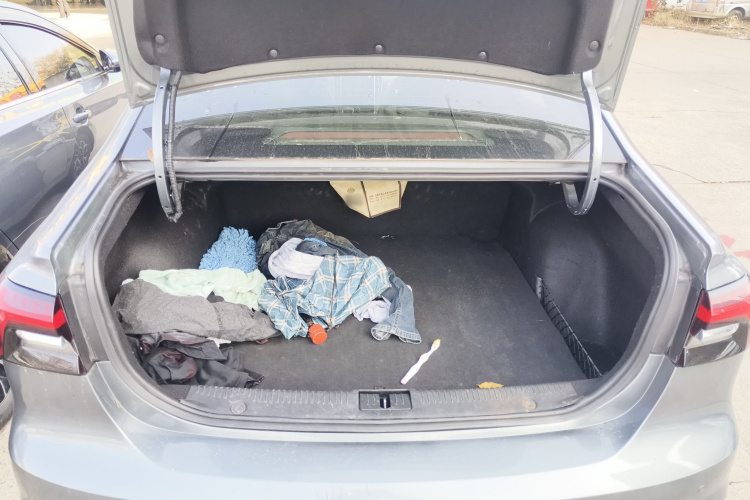 荣威i6 MAX新能源 2023款 EV 420天幕特别版机舱底盘23