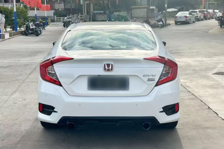 本田 思域 2016款 220TURBO CVT豪华版车身外观6