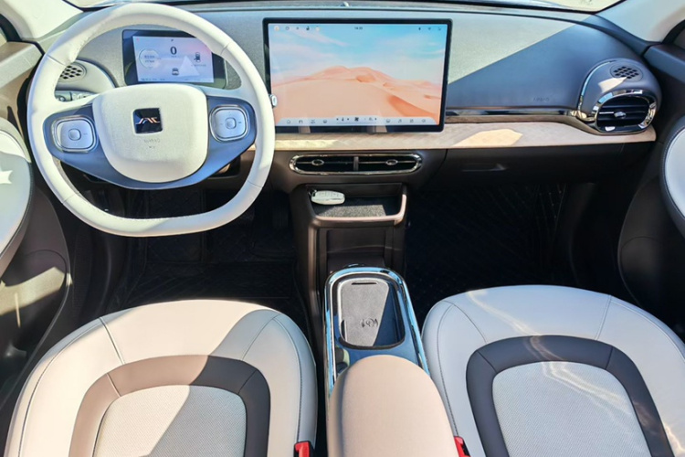 江淮钇为 钇为3 2023款 505km Pro中控内饰7002