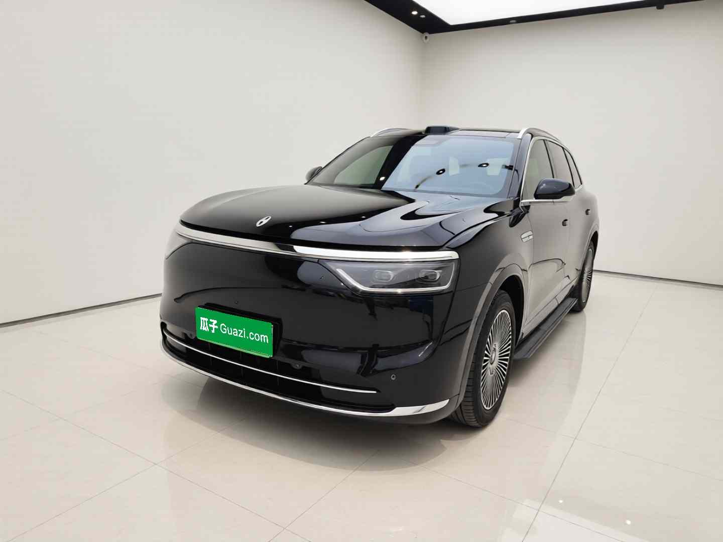鸿蒙智行 问界M8 2025款 增程 Max版 37kWh 5座版 (192线激光雷达）(2)