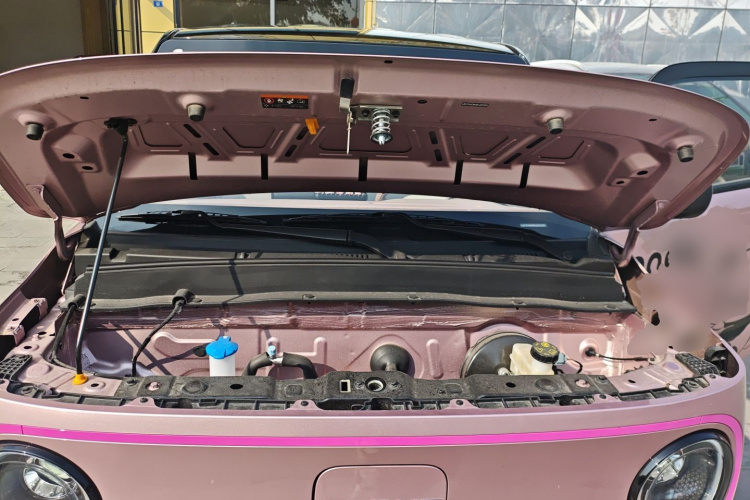 吉利银河 2025款 210km 熊猫卡丁机舱底盘24