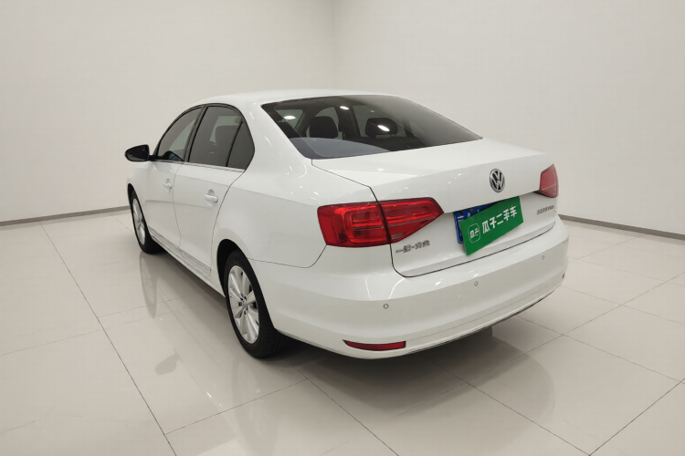 大众 速腾 2017款 1.6L 自动舒适型车身外观5