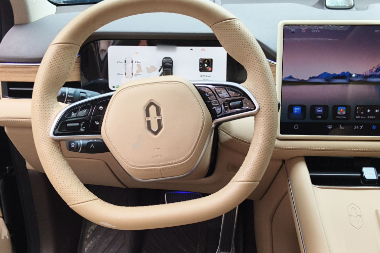 鸿蒙智行 问界M7 2024款 1.5T 后驱Plus版 5座中控内饰13