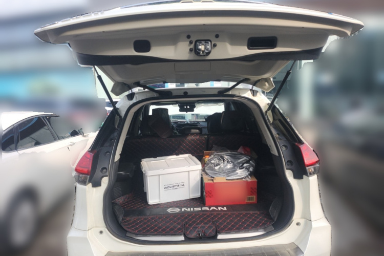 日产 奇骏 2021款 2.0L CVT 2WD XL ITS智联舒适版中控内饰23