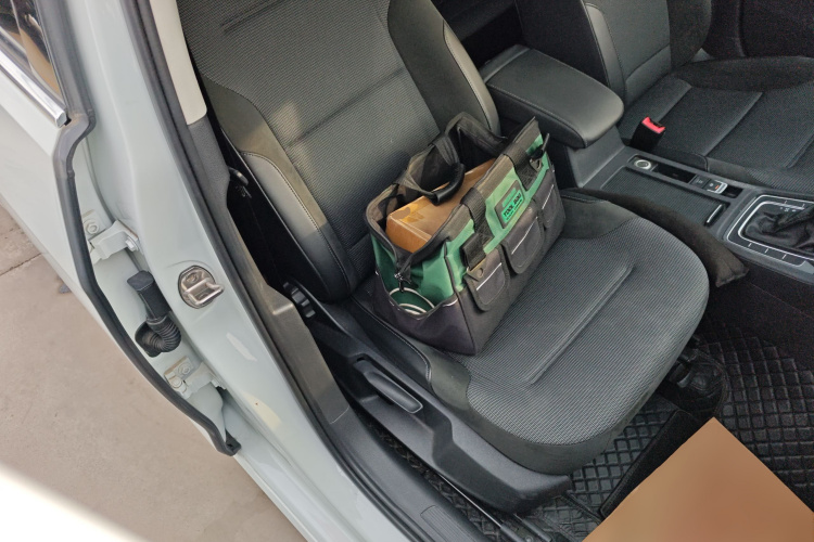 大众 高尔夫 2018款 230TSI 自动舒适型局部细节41