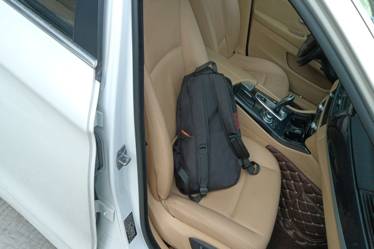 宝马5系 2014款 520Li 典雅型局部细节41