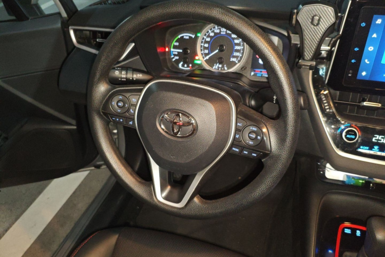 丰田 雷凌 2021款 双擎 1.8H E-CVT运动版中控内饰13