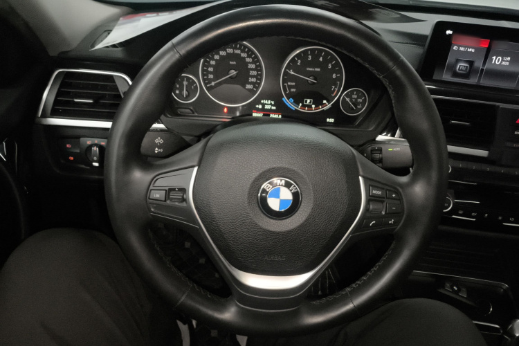 宝马3系 2019款 320Li 时尚型局部细节13