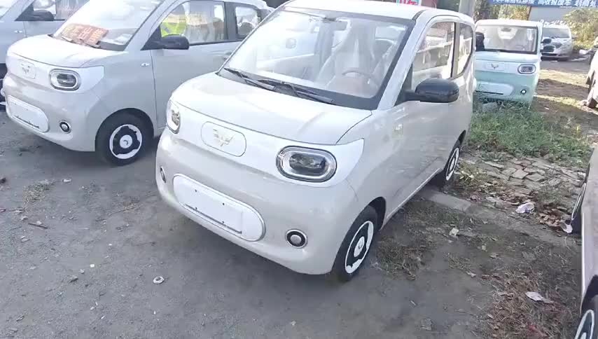 五菱汽车 宏光MINIEV 2024款 第三代 215km 青春版实拍1