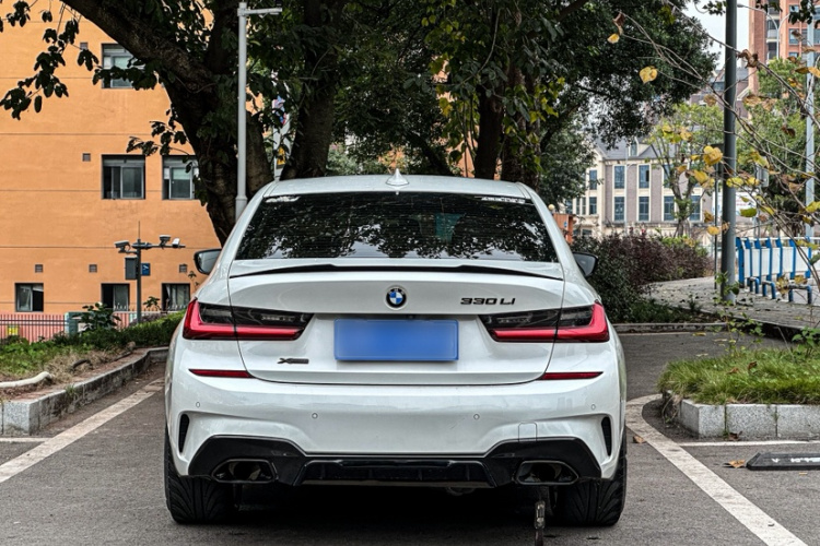 宝马3系 2020款 330Li xDrive M运动曜夜套装车身外观6005