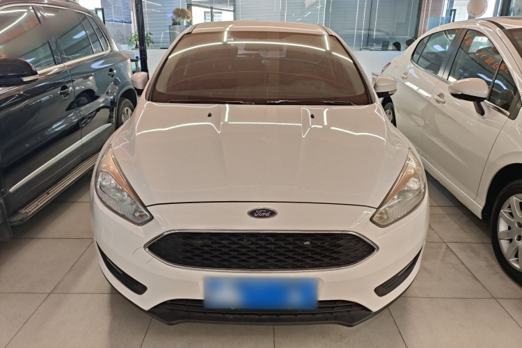 福特 福克斯 2017款 两厢 1.6L 自动舒适型智行版车身外观6004