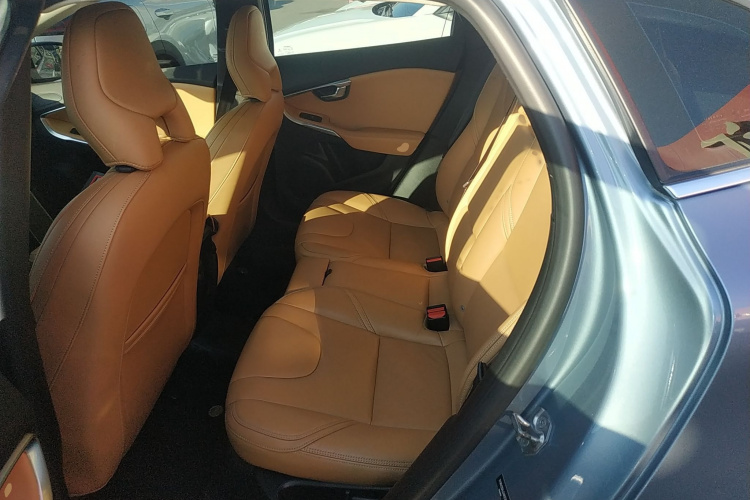 沃尔沃V40 2018款 T3 智雅版中控内饰7004