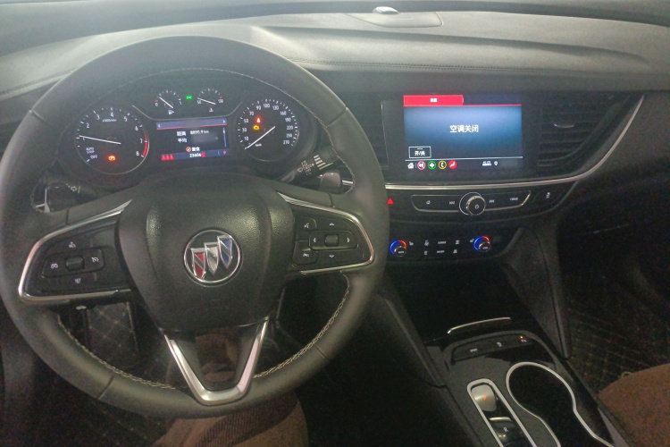 别克 君威 2023款 552T 智享型中控内饰7002