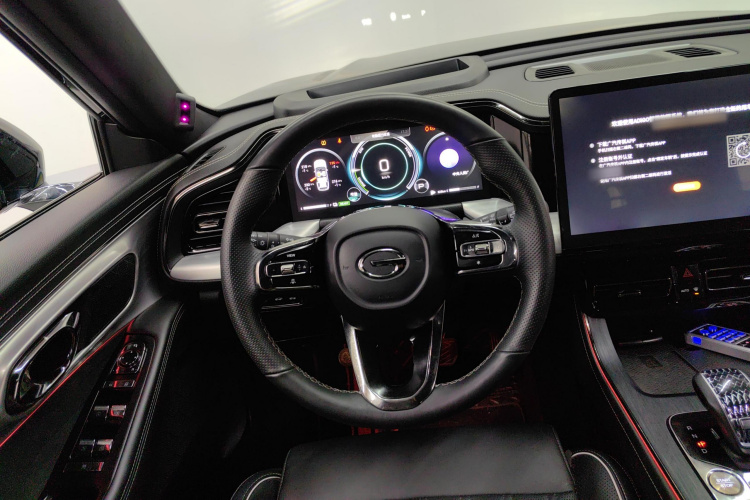 广汽传祺 传祺GS8 2022款 双擎系列 2.0TM 两驱尊贵版 （七座）中控内饰13