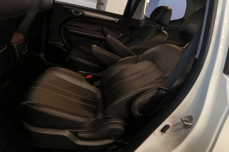 广汽传祺 传祺M6 2023款 PRO 270T DCT尊享版中控内饰21