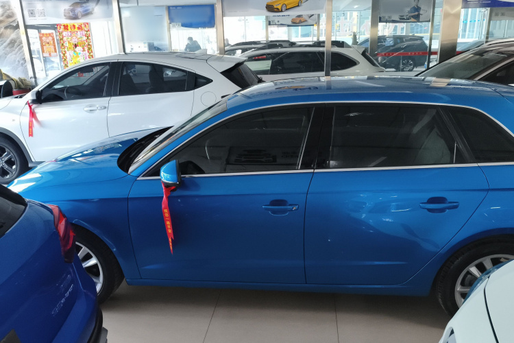 奥迪A3 2017款 Sportback 35 TFSI 进取型车身外观4