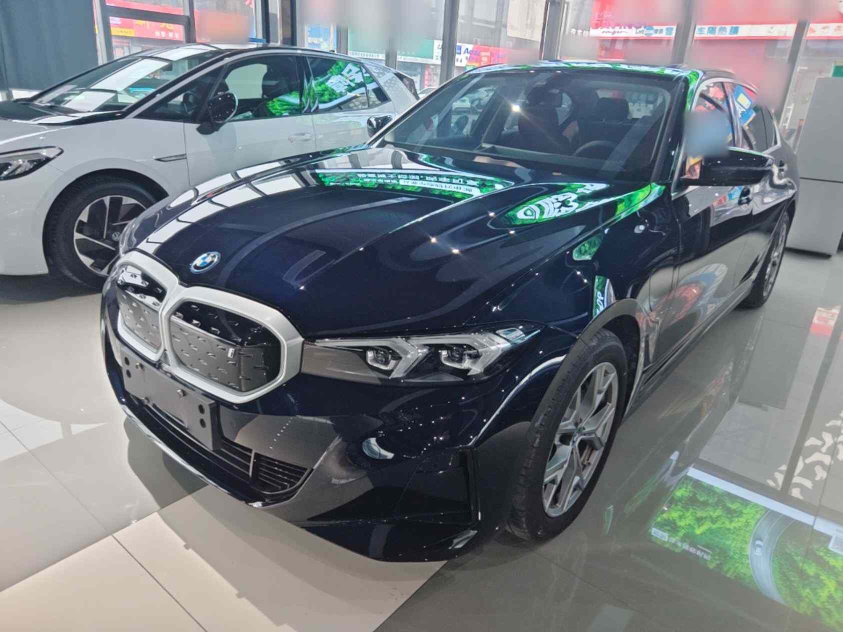 宝马i3 2024款 eDrive 35 L(2)