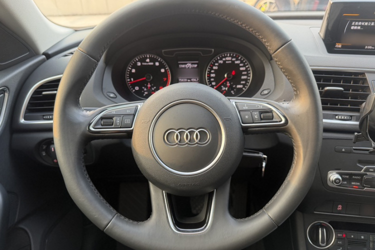 奥迪Q3 2017款 30 TFSI 时尚型局部细节13