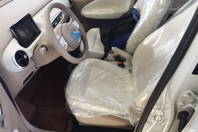 五菱汽车 宏光MINIEV 2025款 四门版 进阶款中控内饰19