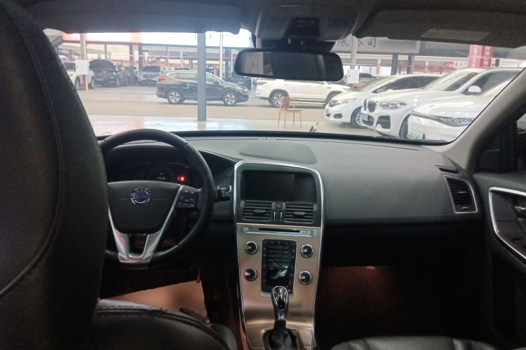 沃尔沃XC60 2016款 T5 智进版中控内饰7002