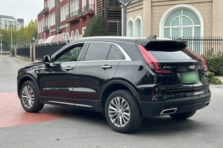 凯迪拉克XT4 2024款 改款 28T 两驱豪华型车身外观6004
