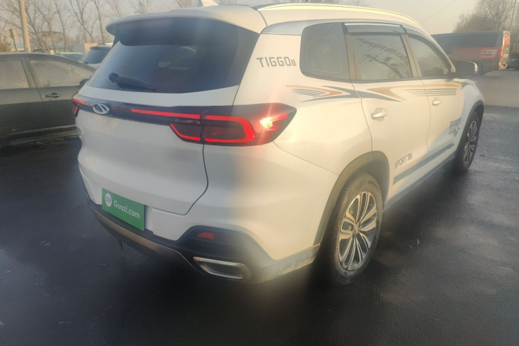 奇瑞 瑞虎8 2019款 1.6TGDI 自动精英型车身外观7