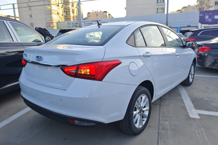 奇瑞新能源 艾瑞泽e 2024款 455km 出行版车身外观7