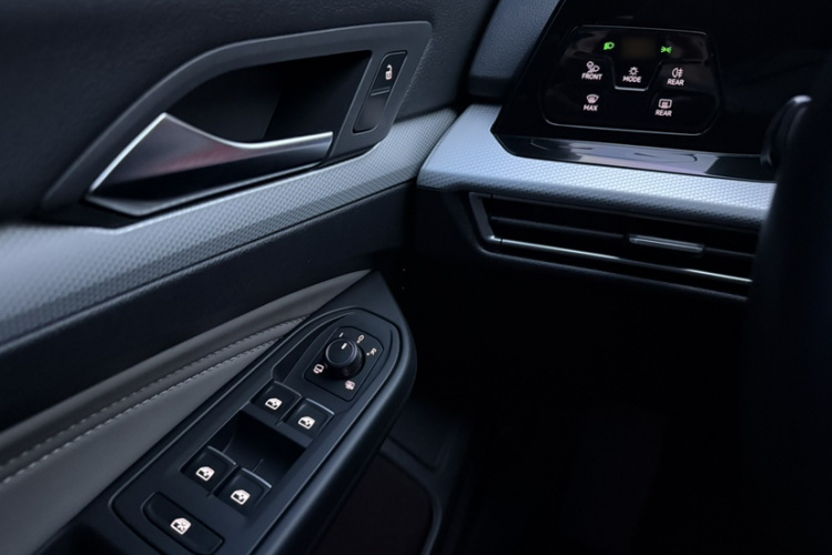 大众 高尔夫 2021款 280TSI DSG 30周年纪念版中控内饰7008