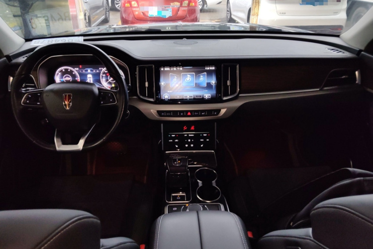 红旗HS7 2021款 2.0T DCT两驱智联旗享版中控内饰12