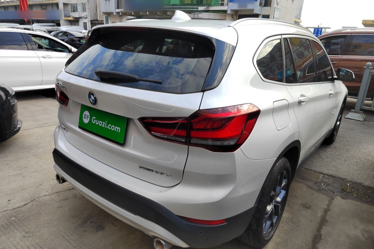 宝马X1 2020款 sDrive25Li 领先型车身外观7