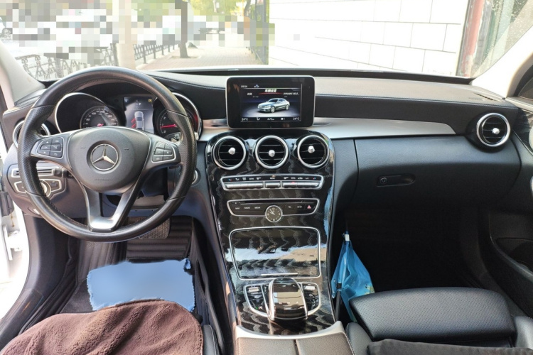 奔驰C级 2018款 C 200 L 运动版中控内饰7002