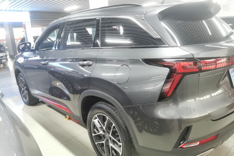 长安CS75 PLUS 2022款 第二代 1.5T 自动尊贵型车身外观6003