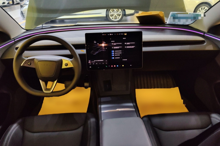 特斯拉 Model 3 2025款 后轮驱动版中控内饰12