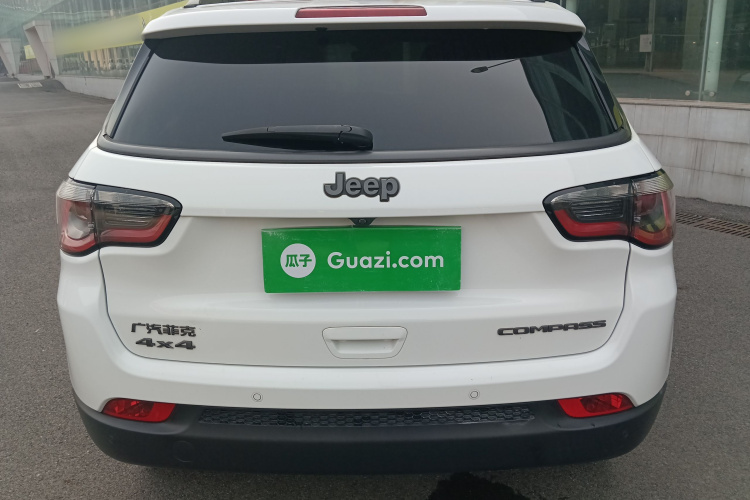 Jeep 指南者 2017款 200TS 自动高性能四驱版车身外观6