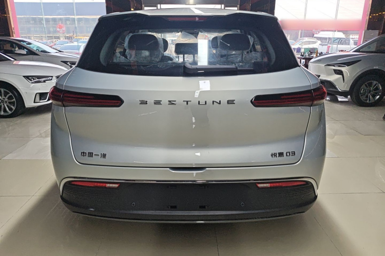 奔腾 悦意03 2025款 565km 乐享版车身外观6