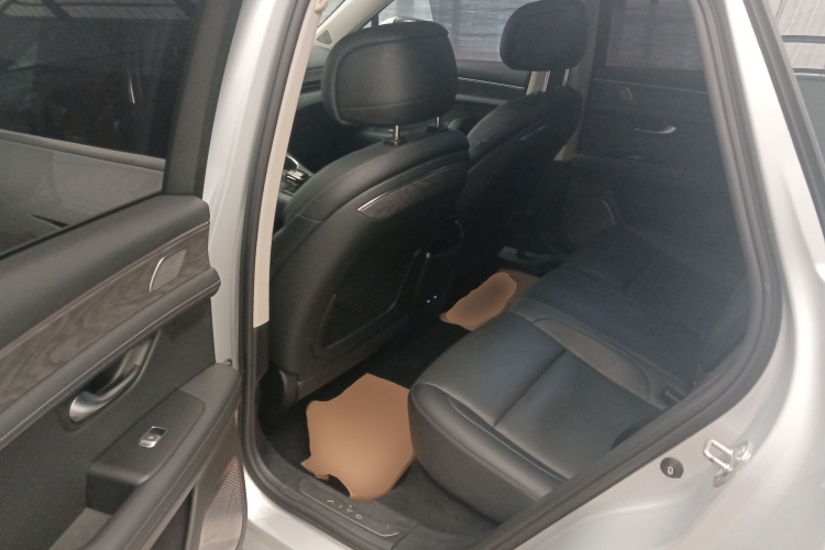 鸿蒙智行 问界M5 2022款 增程四驱旗舰版中控内饰7004