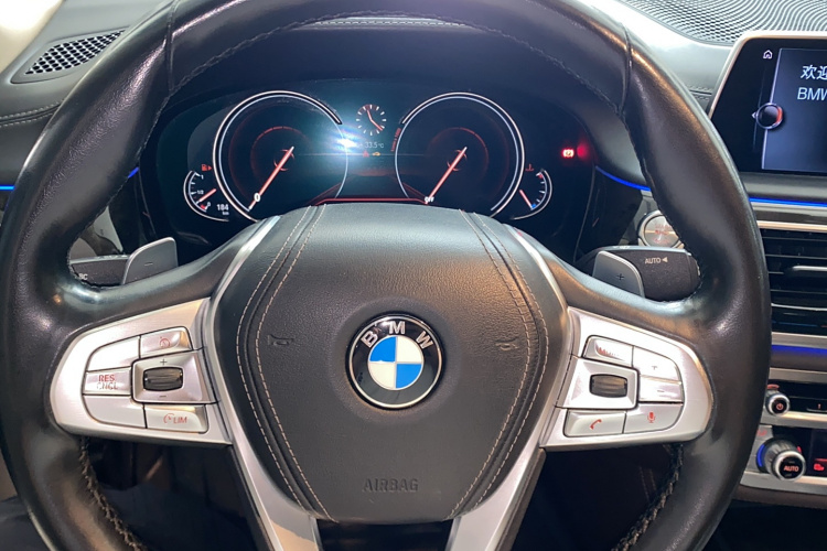 宝马7系 2016款 730Li 豪华型局部细节14