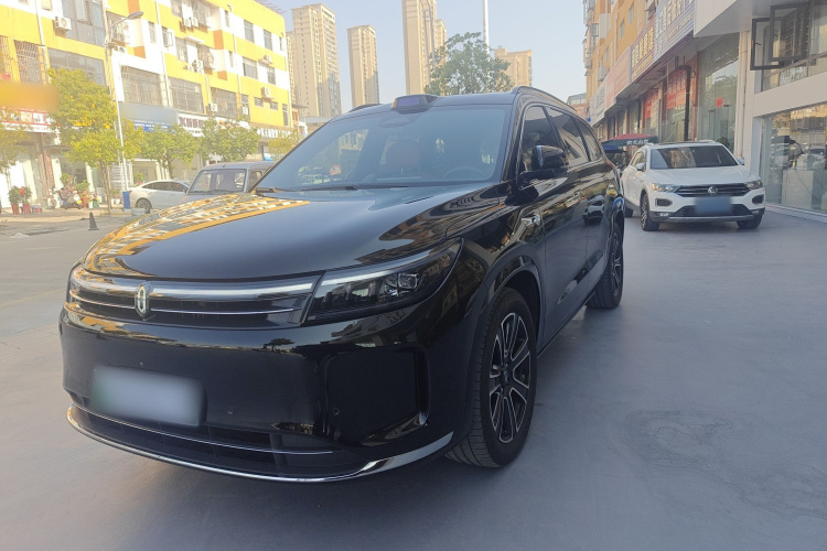 鸿蒙智行 问界M7 2024款 1.5T 智驾四驱Ultra版 6座车身外观1