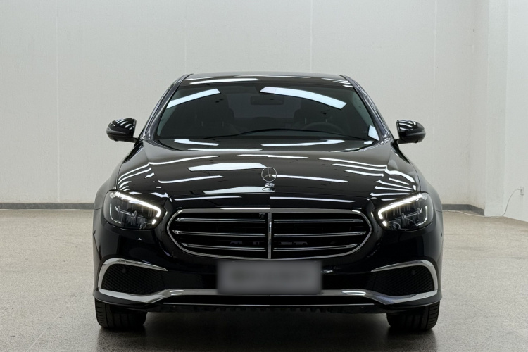 奔驰E级 2023款 改款 E 300 L 时尚型车身外观6003