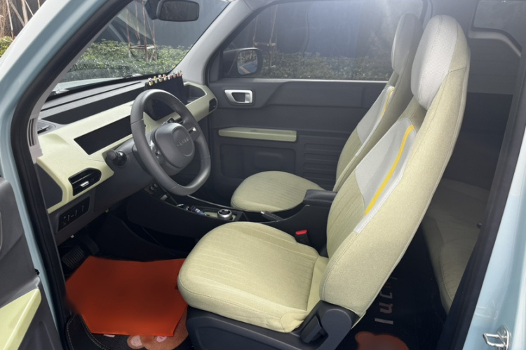 吉利银河 2024款 熊猫mini 200km 耐力熊车身外观6004